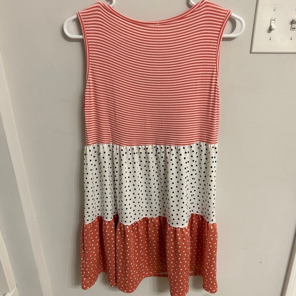 Dress - Picture 2 of 4